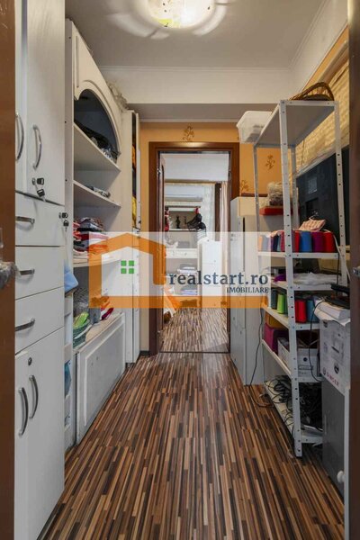 Unirii atelier design - croitorie, preluare afacere la cheie, vad pietonal 80 pers/zi